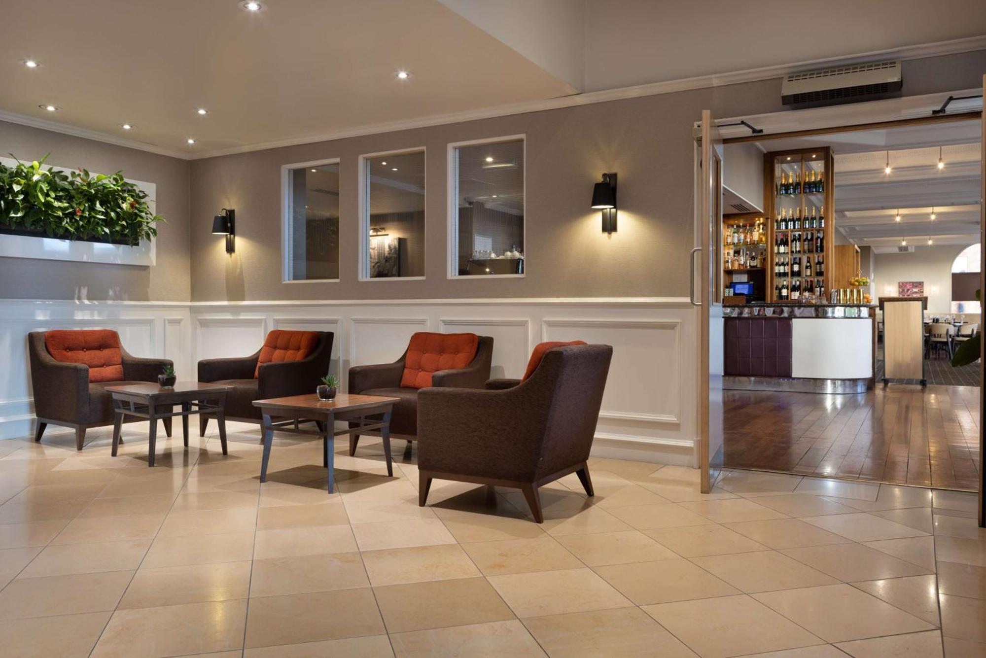 Hilton 4*