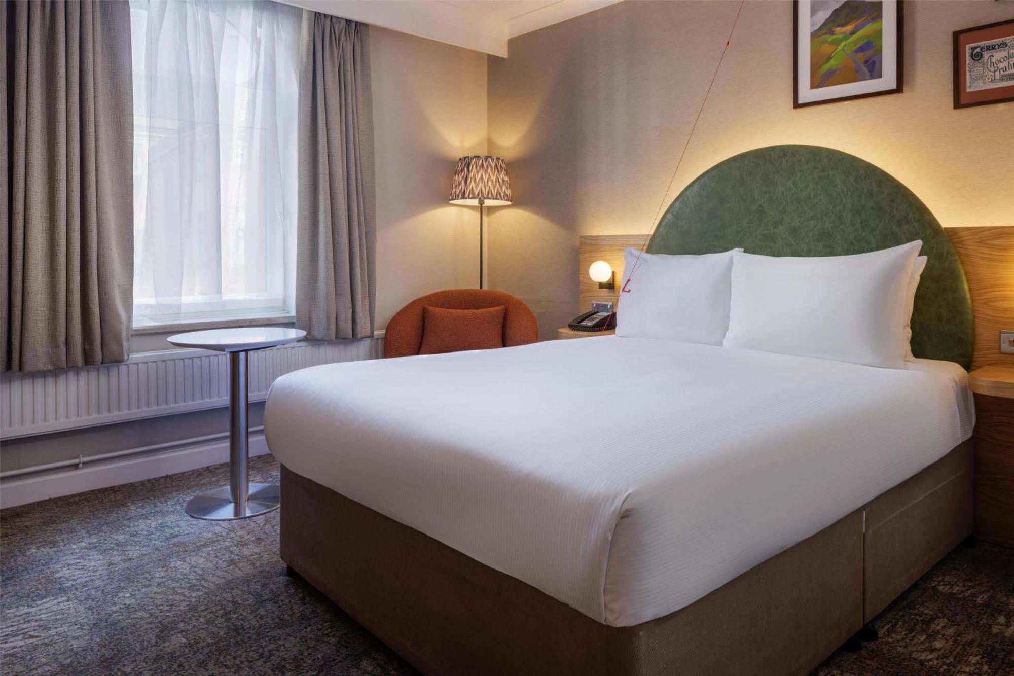 Hilton Hotel 4*
